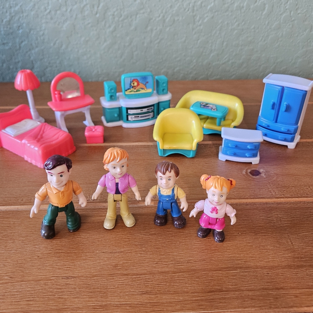 My First Dollhouse Family and Dollhouse Furniture